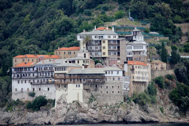 Religious vacations: visit mount Athos the center of Orthodox Christian monasticism