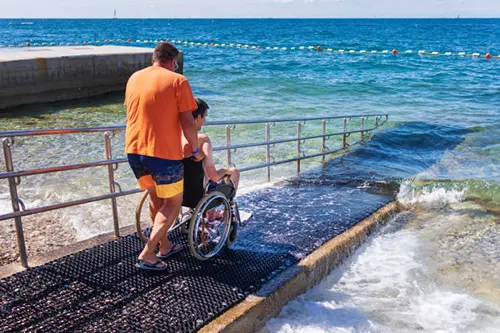 15+1 beaches accessible to people with disabilities in Halkidiki